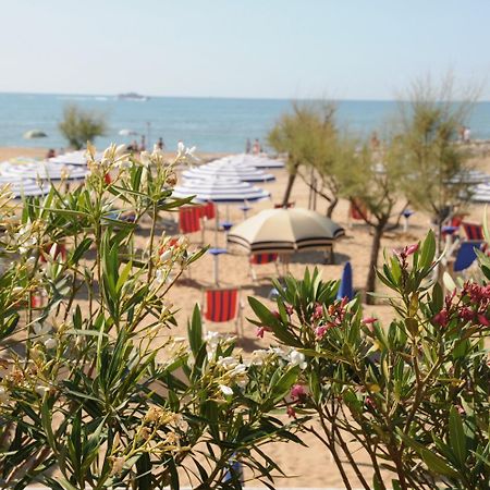 Hotel Fenix Cavallino-Treporti Kültér fotó