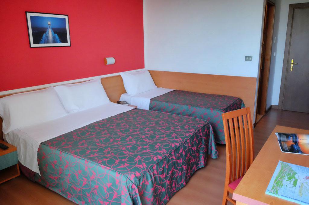 Hotel Fenix Cavallino-Treporti Szoba fotó