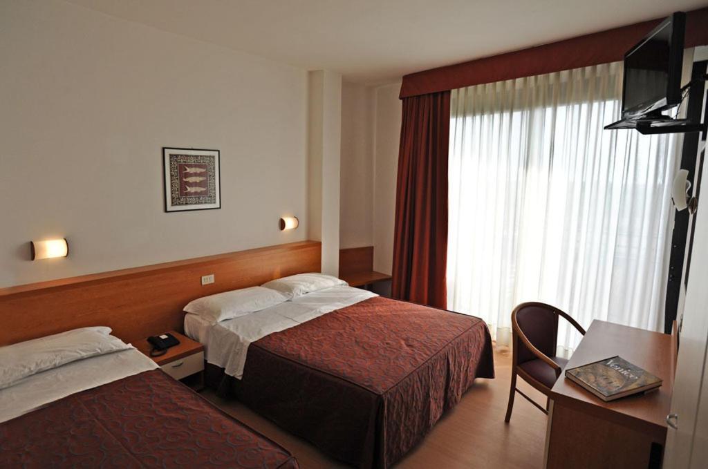 Hotel Fenix Cavallino-Treporti Kültér fotó